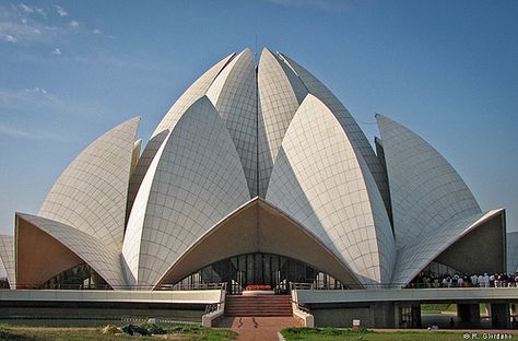 The Principle of Balance | Visual Communication Design Symmetry In Architecture, Design Principles Architecture, Bilateral Symmetry, Architecture Career, Symmetrical Balance, Basic Design Principles, Lotus Temple, House Architecture Styles, Symmetry Design