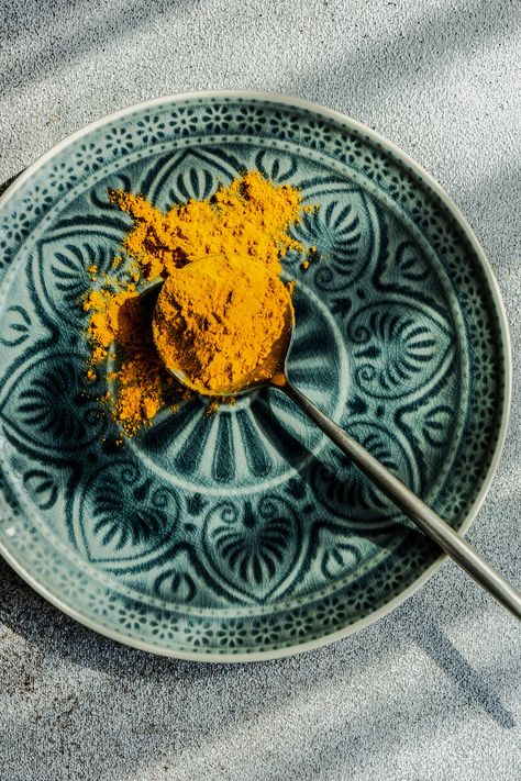 Is Turmeric Good For You? All the Details on This Much-Hyped Spice Turmeric Aesthetic, Ayurvedic Aesthetic, Ayurveda Aesthetic, Clamp Dyeing, Ayurvedic Drinks, What Is Turmeric, Broccoli Tots, Turmeric Spice, Turmeric Health