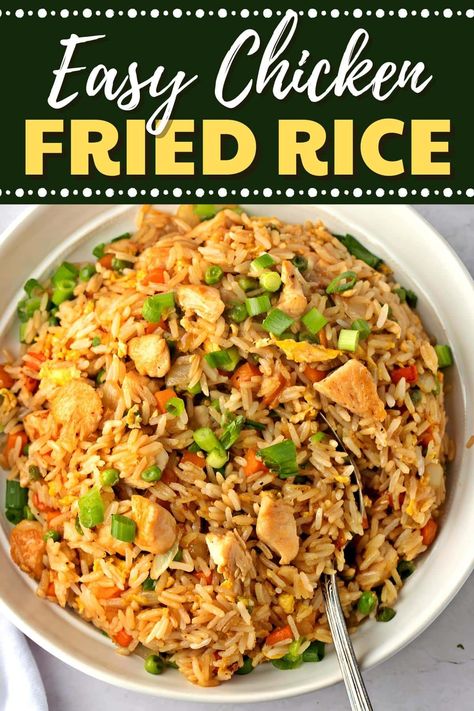 This easy chicken fried rice recipe is better than takeout! And ready in just 20 minutes. Easy Chicken Fried Rice Recipe, Easy Chicken Fried Rice, Chicken Fried Rice Recipe Easy, Rice Recipe Easy, Rice Dishes Recipes, Dinner Suggestions, Chicken Fried Rice Easy, Rice And Chicken, Bowl Meals