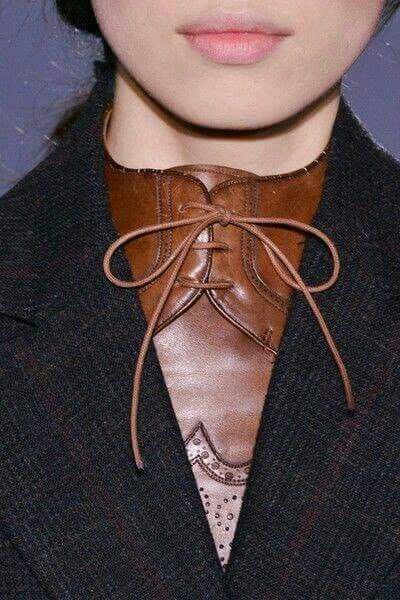 Clothing Details, Martin Margiela, Fall 2014, Looks Style, Mode Inspiration, Lace Up Flat, Collar And Cuff, Dandy, Fashion Details