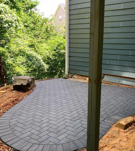 Gray Pavers Patio Backyards, Charcoal Pavers Patio, Holland Pavers Patio, Grey Pavers Patio, Grey Brick Patio, Gray Pavers Patio, Paver Patio Patterns, Paver Patio Ideas Diy, Paved Patio Garden Ideas