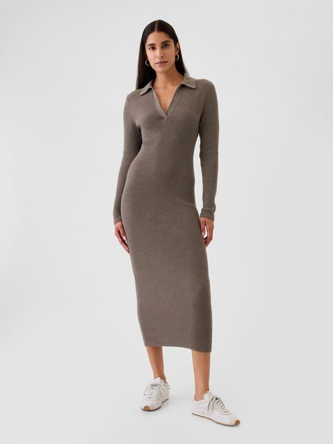 Supersoft cotton-blend ribbed knit midi polo sweater dress.  Polo collar.  Long sleeves.  Fit: Slim.  A slim silhouette that fits close to the body.  Hits below the knee.  Models wearing Gap Polo Jumper, Sweater Midi Dress, Dresses Casual Winter, Long Sleeve Sweater Dress, Long Sweater, Sweater Dress Midi, Polo Sweater, Formal Shirts For Men, Newborn Dresses