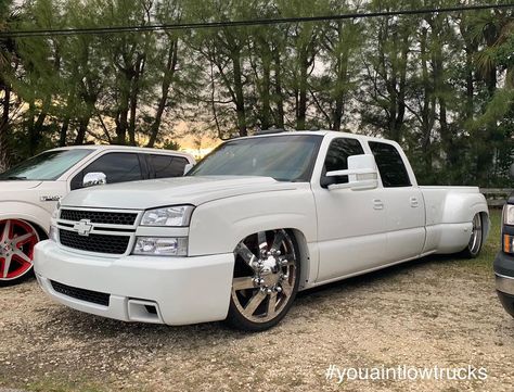 Silverado Crew Cab, Trucks Gmc, Lowrider Trucks, Custom Chevy Trucks, Dream Car Garage, Planes Trains And Automobiles, Chevy Pickups, Silverado 3500, Chevy Truck