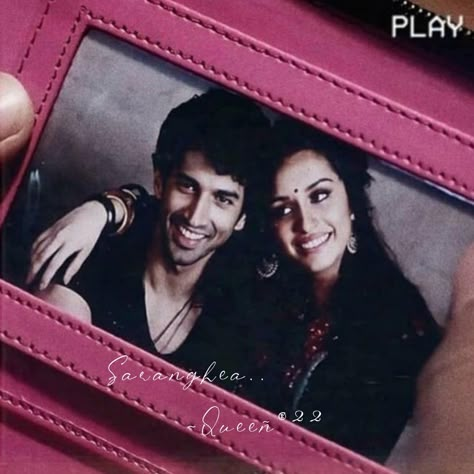 Aashiqui 2 Aesthetic, Ashique 2 Pics, Bollywood Scenes, Aditya Kashyap, Bollywood Romance, Romantic Bollywood, New Look Clothes, Aashiqui 2, Fictional Love