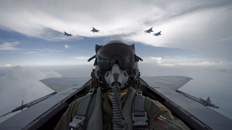 aircraft pilot #Pilote #cockpit F-15 Eagle US Air Force military aircraft #aircraft #2K #wallpaper #hdwallpaper #desktop Air Force Wallpaper, Plane Wallpaper, Spanish Air Force, Fighter Planes Jets, Jet Fighter Pilot, Aviation Humor, 2k Wallpaper, Airplane Wallpaper, Military Wallpaper