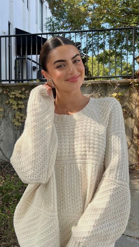 Rachael Kirkconnell, 2023 Sweater, Bachelor Nation, Natural Look, Cute Photos, Sweater Weather, The Borrowers, The Top, Instagram