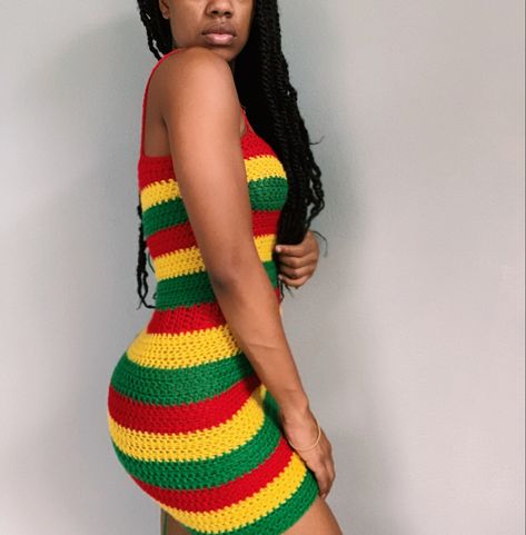 Wool Skirt Pattern, Rasta Crochet, Rasta Dress, Caribbean Dress, Caribbean Outfits, Jamaican Women, Beginning Crochet, Black Ponytail Hairstyles, Mid Calf Dresses