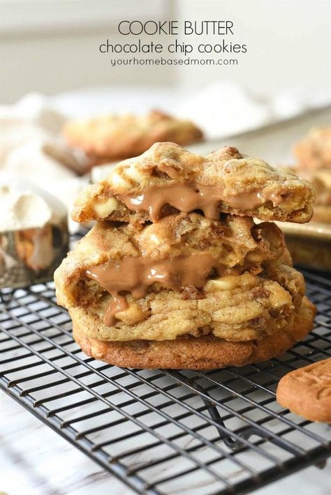 Cookie Butter Chocolate Chip Cookies are Levain Bakery style cookies filled with white chocolate chips, Biscoff cookies and Cookie Butter! Bakery Style Cookies, Levain Cookies, Levain Bakery, Biscoff Cookies, Cookie Butter, Butter Cookies Recipe, Gourmet Cookies, White Chocolate Chips, Easy Cookies