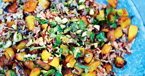 This rice bowl recipe makes a great side for a crowd at a BBQ or for a supper in itself. Best enjoyed in the late summer, early autumn when the pumpkin is coming into season. Red Rice Salad, Fish Parcels, Levi Roots, Rice Bowl Recipes, Vegan Bbq Recipes, Fall Salads, Wild Rice Recipes, Brown Rice Salad, Roasted Pineapple