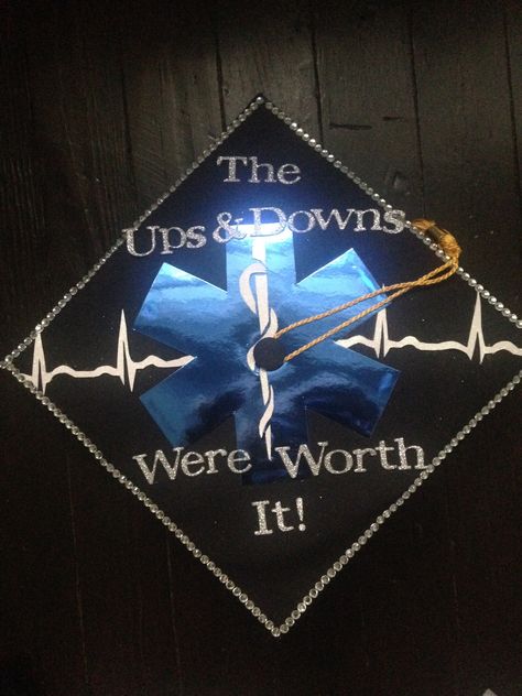 Paramedic Graduation Cap, Graduation Cap High School, Graduation Announcement Pictures, Paramedic Graduation, Nurse Graduation Cap Designs, Grad Cap Ideas, Nurse Graduation Cap, College Grad Cap Ideas, Graduation Scrapbook