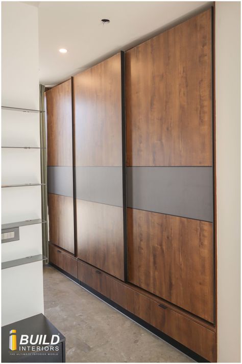 Wood Wardrobe Design, Wardrobe Shutter Design, Wardrobe Internal Design, Ideas Armario, Wooden Cupboard Design, Modern Wardrobe Design, Wardrobe Laminate, Wardrobe Laminate Design, Sliding Door Wardrobe Designs