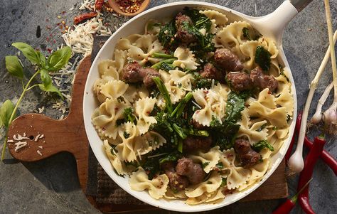 How to Make Spicy Broccoli Rabe and Sausage Pasta #ScratchCookbook Runners Pasta Recipes, Pasta For Runners, Pasta With Protein, Broccoli Rabe And Sausage, Recipes For Runners, Spicy Broccoli, Running Food, Training Food, Pasta Party