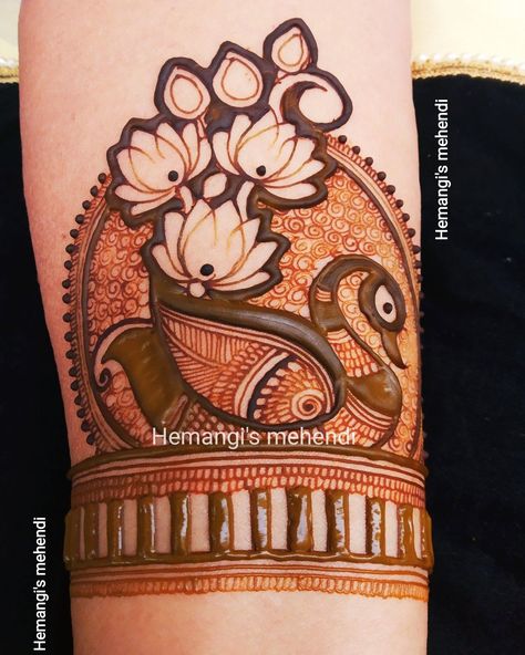 Mehndi Designs Dulhan, Mehndi Designs Full, Crochet Ice Cream Cone, Ice Cream Crochet, Crochet Ice Cream, Rajasthani Mehndi, Peacock Mehndi Designs, Rajasthani Mehndi Designs, Full Mehndi