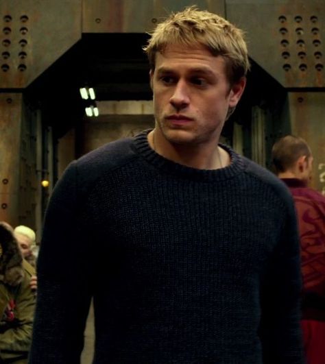 Blonde Guy With Beard, Man Smile Aesthetic, Charlie Hunnam Pacific Rim, Shaggy Blonde Hair Guy, Charlie Hunnam Haircut, Men’s Short Hairstyles, Jackson Teller, Raleigh Becket, Jax Teller