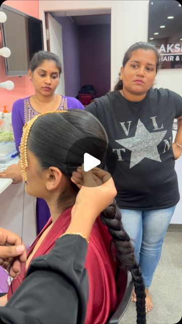 Lakshmi Devi on Instagram: "Next batch starts from August 8th enroll now con:9449631133 . . Course Details: . ✅Skincare & Hygiene ✅Analysing Face Shapes ✅Color Wheel / Color Corrections ✅Analysing Skin Types & Skin Tones ✅Introduction Of Brushes & Tools Required ✅Products Knowledge ✅Correcting & Concealing ✅Contouring & Highlighting ✅Makeup Baking ✅Eye Shapes & Types ✅Eyebrow Shaps & Types ✅Lip Correction & Lipstick Filling ✅Different Types Of Eyeliners ✅Lash Application & Choosing Lashes LOOKS ✅Natural Makeup ✅Photoshoot Makeup ✅Matured Skin Makeup ✅Male Makeup / Grooming ✅South Indian Bridal Makeup ✅Reception Look ✅Dewy Cocktail Makeup ✅Intense North Bridal Makeup ✅Semi Bridal Look ✅SPECIAL COMPLIMENTARY LOOK ✅Airbrush Makeup Demonstration ✅Waterproof Makeup SAREE DRAPING ✅South Indian S G20 Countries, Style Saree Draping, Cocktail Makeup, Indian Eye Makeup, Indian Skin Makeup, Baking Makeup, Reception Look, Saree Draping, Makeup Training