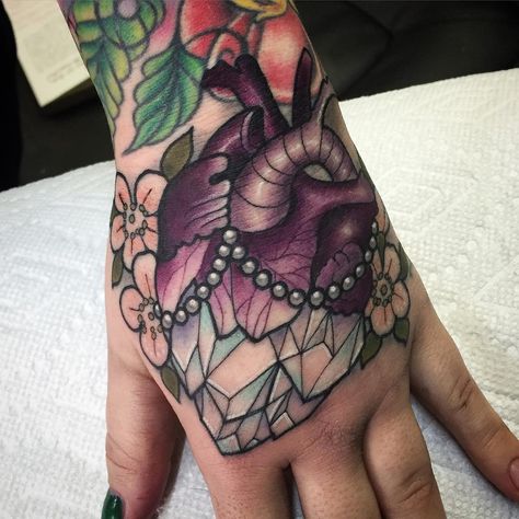 I was lucky enough to tattoo Kate's other hand today, thanks again for this awesome and challenging project, I'm really happy you chose me & made the trip!! Amethyst Tattoo Crystals, Crystal Heart Tattoo Design, Neo Traditional Crystal Tattoo, Crystal Heart Tattoo, Chose Me, Heart Tattoos, 3 Tattoo, Tattoo Life, Hand Tattoo