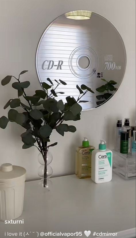 Cd Mirror, Unique Bedroom Decor, House Entry, Apt Decor, Witch Room, Future Apartment Decor, Apartment Aesthetic, Tapeta Pro Iphone, Apartment Decor Inspiration