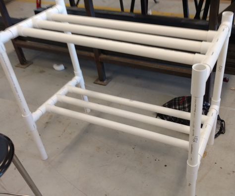 Pvc Pipe Rack, Pipe Shoe Rack, Pvc Shoe Racks, Make A Shoe Rack, Diy Shoe Rack Ideas, Pvc Furniture, Pvc Pipe Fittings, Diy Shoe Storage, Pipe Rack