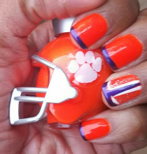 GO TIGERS! Orange clemson nails by Pheebs Clemson Nails Designs Football Season, Clemson Tiger Nails, Clemson Nails Designs, Clemson Nails, Tiger Nail Art, Football Nail Designs, Football Nails, Tiger Nails, Go Tigers