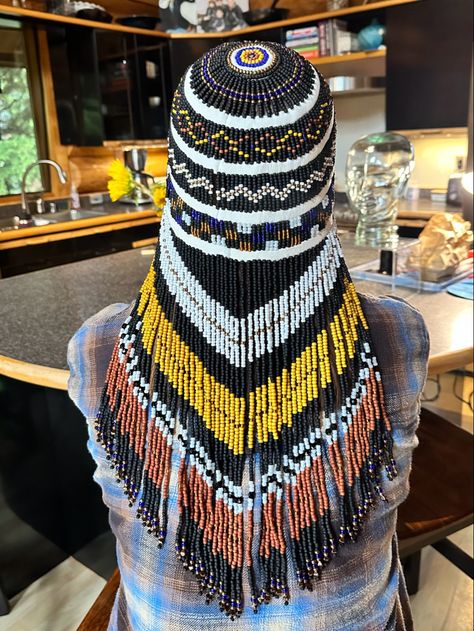 Northern Water Tribe, Traditional Headwear, Avatar Clothing, Diy Necklace Patterns, Crochet Quilts, Egyptian Revival Jewelry, Brown Girls Makeup, Head Dresses, African Traditional Wedding Dress