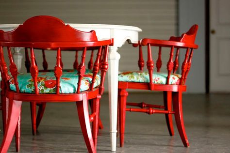 An inspiring collection of red painted furniture from Dishfunctional Designs: Vintage Red Painted Furniture Red Painted Furniture, Red Dining Chairs, Dreamy Kitchens, Red Chairs, Red Dining Room, Red Furniture, Red Chair, Chair Makeover, Painted Chairs