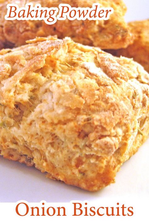 Baking Powder Onion Biscuits - easy to make, ready in minutes, eat warm from the oven. #biscuits #bakingpowderbiscuits #easybread #bread #breadrolls Onion Biscuits, Easy Dinner Sides, Baking Powder Biscuits, Easy Dinner Casseroles, Biscuits Easy, Soup Season, Pastry Blender, Super Easy Recipes, Easy Bread