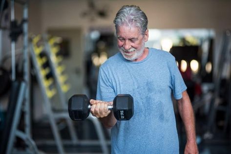 Folks trying to control their blood sugar levels might do best to work out in the evening, a new study suggests. Benefits Of Strength Training, Strength Training Program, Slow Aging, Bone Density, Strength Training Workouts, Muscle Tissue, Resistance Training, Healthy Aging, Regular Exercise