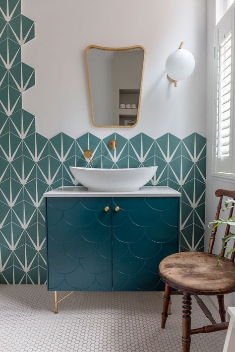 Hexagon Backsplash Ideas, Large Hexagon Tile Bathroom, Blue Hexagon Tile Bathroom, Small Hexagon Tile Bathroom, Tiled Vanity, Black Hexagon Tile Bathroom, White Hexagon Tile Bathroom, Hexagon Tile Bathroom, Hexagon Tile Backsplash