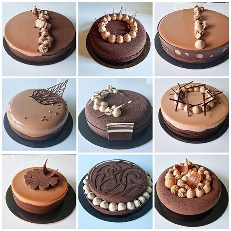 Opera Cake Decoration, Entremet Design, Entremet Fruit, Chocolate Mousse Cake Decoration, Entremet Cake Design, Chocolate Decoration Ideas, Pastries Buffet, Traditional Christmas Dessert Recipes, Mousse Cake Decoration