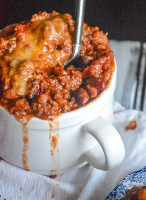 Chili With No Beans, 30 Minute Chili, Classic Chili Recipe, Instant Pot Chili, Homemade Chili Recipe, Favorite Chili Recipe, Hearty Comfort Food, Easy Chili, Sweet Heat