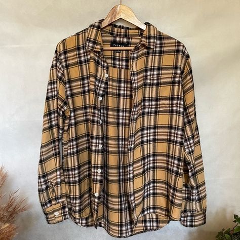 Women pac sun mustard yellow flannel size medium Yellow Flannel Outfit, Flannel Outfit Women, Yellow Flannel, Flannel Outfits, Black Flannel, Pacsun Tops, Closet Women, Grunge Outfits, Cropped Tank Top