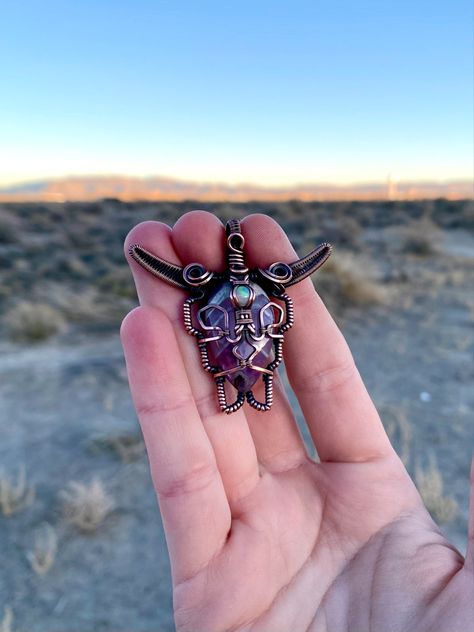 Mens Wire Wrapped Jewelry, Wire Wrapped Amethyst Pendant, Wire Skull, Wire Pendants, Wire Wrap Jewelry Designs, Wire Wrapping Diy, Bull Skull, Wire Wrapping Crystals, Wire Work Jewelry