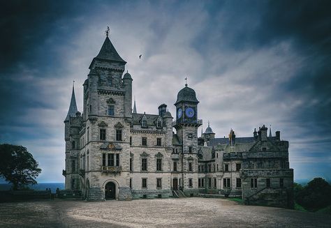 Front view of Dunrobin castle | Golspie, Scotland - June, 20… | Flickr Golspie Scotland, Dunrobin Castle, Scotland Castles, Beautiful Castles, Front View, Tower Bridge, Cologne Cathedral, Great Britain, Barcelona Cathedral