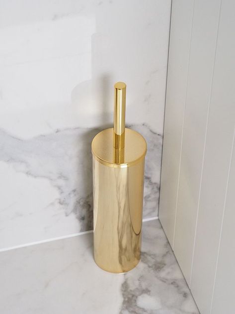 Marble Ensuite, Gold Bathrooms, Gold Bathroom Fixtures, Brass Shelving, Bathroom Accesories, Gold Bad, Gold Bathroom Decor, Black And Gold Bathroom, Concrete Plant Pots