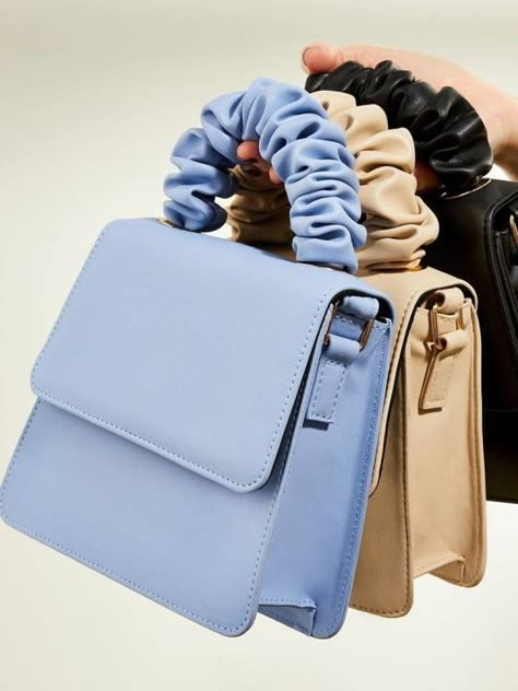 Tres bolsos bonitos y asequibles de Primark que te salvarán infinitos looks todo el año Classy Purses, Trendy Purses, My Style Bags, Luxury Bags Collection, Stylish Purse, Girly Bags, Leather Handbags Women, Cheap Handbags, Fancy Bags