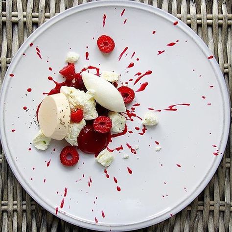 Lime meringue, parfait rosemary, raspberry jelly & lemon icecream. ✅ By - @sergey_rulev ✅  #ChefsOfInstagram @DessertMasters Lime Meringue, Raspberry Meringue, Raspberry Jelly, Dessert Plating, Beautiful Desserts, Lemon Desserts, Plated Desserts, Culinary Arts, Mini Desserts