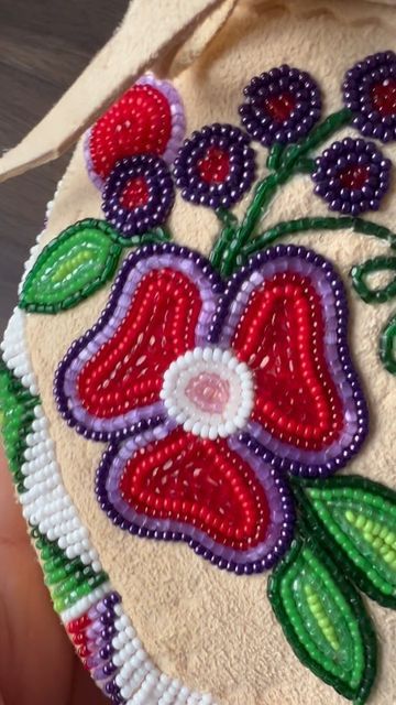 Creative Native Boutique on Instagram: "🔥Woodland style florals!🔥 So thrilled with how this pair of women’s moccasins turned out! Custom order. 💐💐💐" Métis Beadwork, Native Blanket, Floral Beadwork, Beaded Gloves, Native Fashion, Beaded Projects, Beadwork Tutorial, Beadwork Designs, Bead Sewing