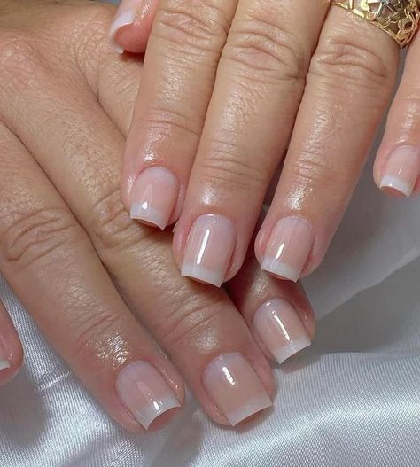 Dip French Tips, Natural Nail Inspiration, Manicure Neutral, American Manicure Nails, American Manicure, Natural Acrylic, Long Natural Nails, Natural Acrylic Nails, Natural Nail Designs