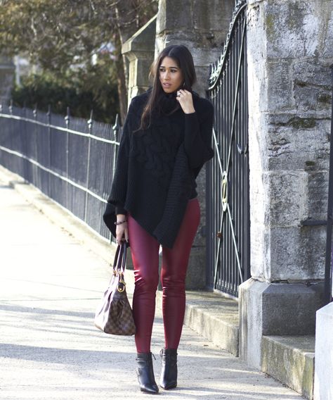 Red Faux Leather Leggings Outfit, Red Leather Leggings Outfit, Burgundy Faux Leather Leggings Outfit, Stylish Maternity Outfits Winter, Cardigan Leather Leggings, Maternity Outfits Winter, Winter Pregnancy Outfits, Wine Leather Leggings, Know Your Body Type