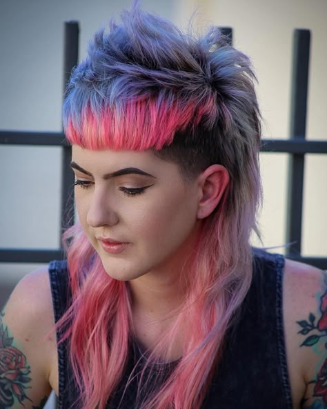 Curly Mullet Dyed Hair, Vivid Color Mullet, Pink And Black Mullet, Vivid Mullet, Color Block Mullet, Cyberpunk Haircut, Split Dye Mullet, Mullet Hair Color Ideas, Creative Hair Color Short