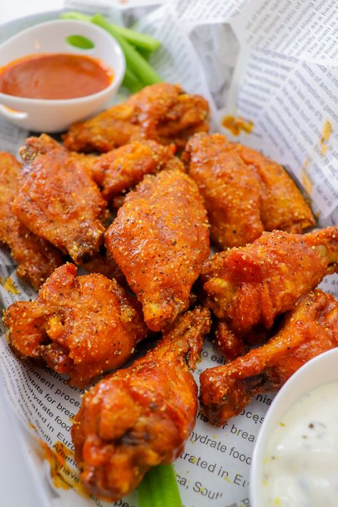 Game Day Favorite: Extra Zesty Buffalo Wings - Meals By Alden B Tikka Masala Chicken Wings, American Deli Wings, Chicken Wings Meal, Fried Buffalo Wings, Air Fryer Buffalo Wings, Air Fryer Recipes Chicken Wings, Buffalo Wings Recipe, Sauce Ideas, Chicken Wing Recipes Fried