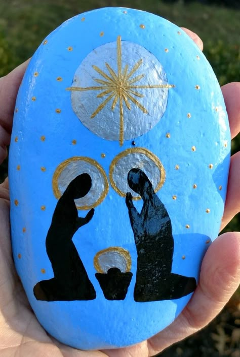 Painted Rocks Easy, Rock Painting Ideas For Beginners, Religious Christmas Ornaments, Painted Rocks Christmas, Christmas Rock Painting Ideas, Easy Rock Painting Ideas, Christmas Rock Painting, Christmas Painted Rocks, Nativity Painting