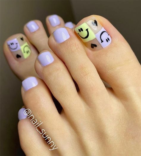 Ideas For Toe Nails, Cute Toenails Painted, Smiley Face Pedicure, Pastel Pedicure Toenails, Toe Nail Gel Ideas, Toe Gel Nail Designs, Short Toe Nail Designs, Ideas Para Pedicure, Kids Pedicure Ideas