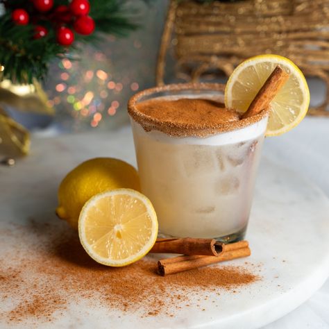 Cinnamon Tequila Sour Cocktail Recipe - NOËL Family Distillery Tequila Sour Recipe, Tequila Sour, Pickle Vodka, Sour Foods, Aged Rum, Sour Cocktail, Cocktail Recipe, Perfect Party, Taste Buds