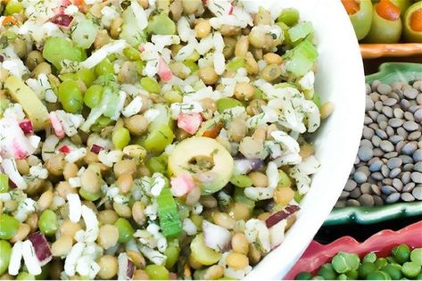 Italian Lentil and Pea Salad Split Pea Salad, Zesty Italian Dressing Recipe, Peas Salad, Pulses Recipes, Italian Dressing Recipes, Italian Pasta Salad, Italian Chopped Salad, Vegan Salad Recipes, Pea Salad