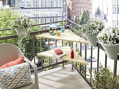 Floating Furniture, Klein Balkon Decor, Diy Beginner, Diy Balcony, Hanging Table, Balcony Furniture, Small Balcony Decor, Apartment Balcony Decorating, The Balcony