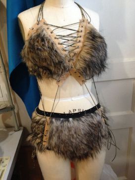 furkini in style Rave Outfits Diy, Barbarian Costume, Wonder Woman Accessories, Cave Woman, Comic Con Costumes, Wolf Costume, Viking Dress, Viking Costume, Rave Costumes