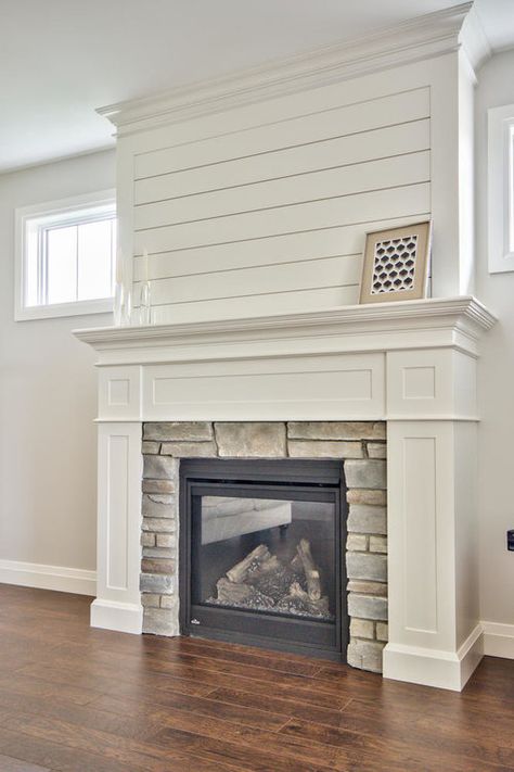 How to Use Shiplap in Every Room of Your Home! Rustic Farmhouse Fireplace, Fireplace Mantel Designs, Fireplace Redo, Brick Fireplace Makeover, Shiplap Fireplace, Farmhouse Fireplace, Corner Fireplace, Fireplace Remodel, Home Fireplace