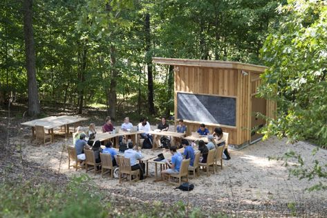 School Outdoor Classroom, Forest Classroom, Washington And Lee University, Classroom Arrangement, Outdoor Learning Spaces, Nature School, Outdoor Education, Areas Verdes, School Playground