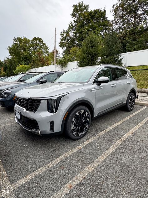 Get more out of every journey with the 2025 Kia Sorento EX. Spacious, innovative, and built to go further! ⭐ 🚙 (Stock#K50713)

 #HealeyBrothers #HudsonValley #EssexCountyNJ #FairfieldCT #Kia #KiaSorento #Sorento 2025 Kia Sorento, Kia Sorento 2024, Hudson Valley Ny, Black Wheels, Window Trim, Steering Column, Kia Sorento, Car Auctions, Door Color